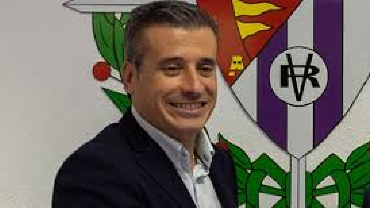 Miguel Ángel Gómez, durante su etapa blanquivioleta.