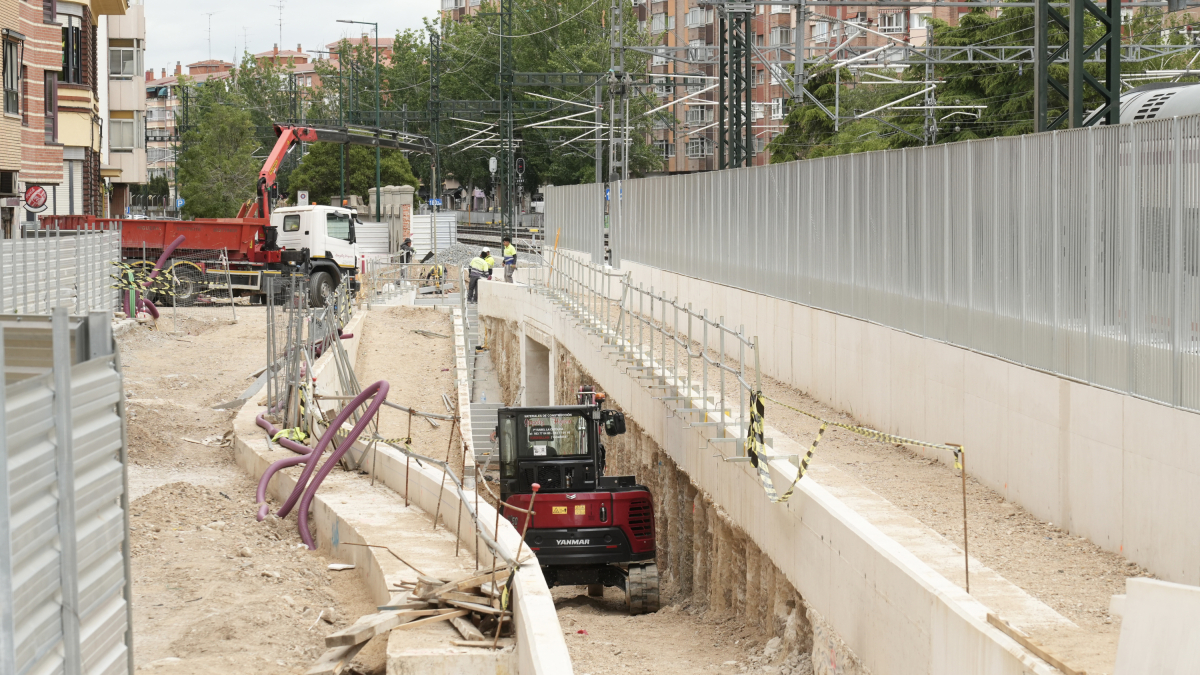 Obras en el paso de Padre Claret, que finalizarán en junio.