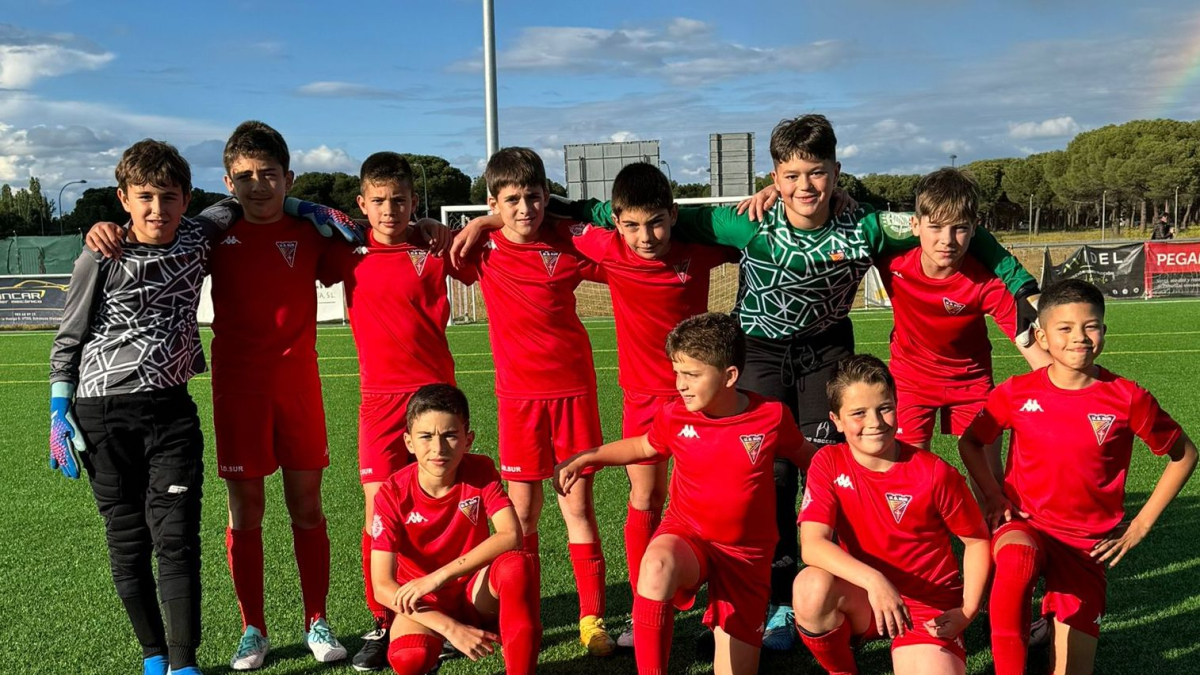Jugadores de la UD Sur alevín