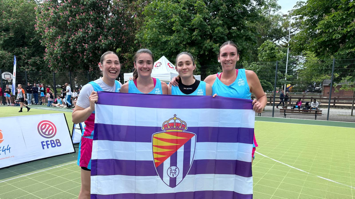 Equipo femenino RBV 3x3 en Francia.