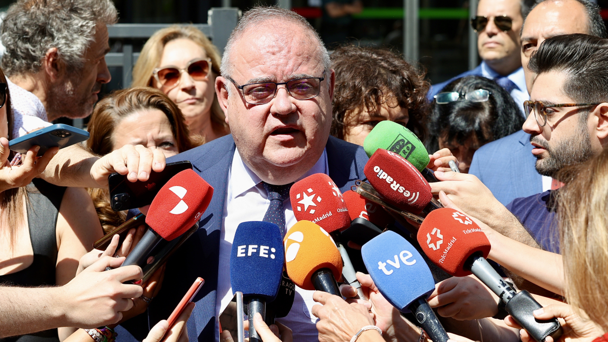 El consejero de Sanidad Alejando Vázquez, asiste a la reunión del consejo interterritorial del sistema de salud