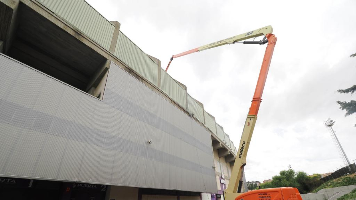 Obras de acondicionamiento de la fachada del estadio José Zorrilla.