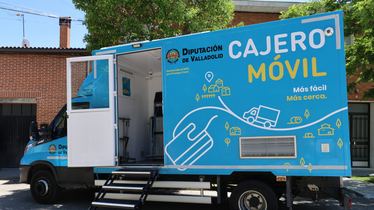 Cajero Móvil de la Diputación de Valladolid, imagen de archivo. EUROPA PRESS