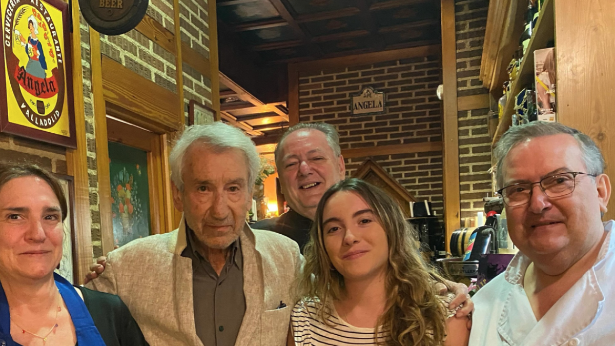 José Sacristán en la imagen publicada por el restaurante en redes sociales