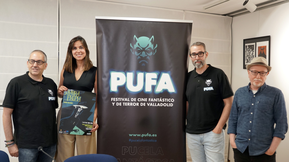 La concejala de Turismo, Eventos y Marca Ciudad, Blanca Jiménez, participa en la presentación oficial de la primera edición del Festival Internacional de Cine Fantástico y de Terror de Valladolid (PUFA) y la inauguración de la exposición 'Sombra propia', de Javier Olivares.
