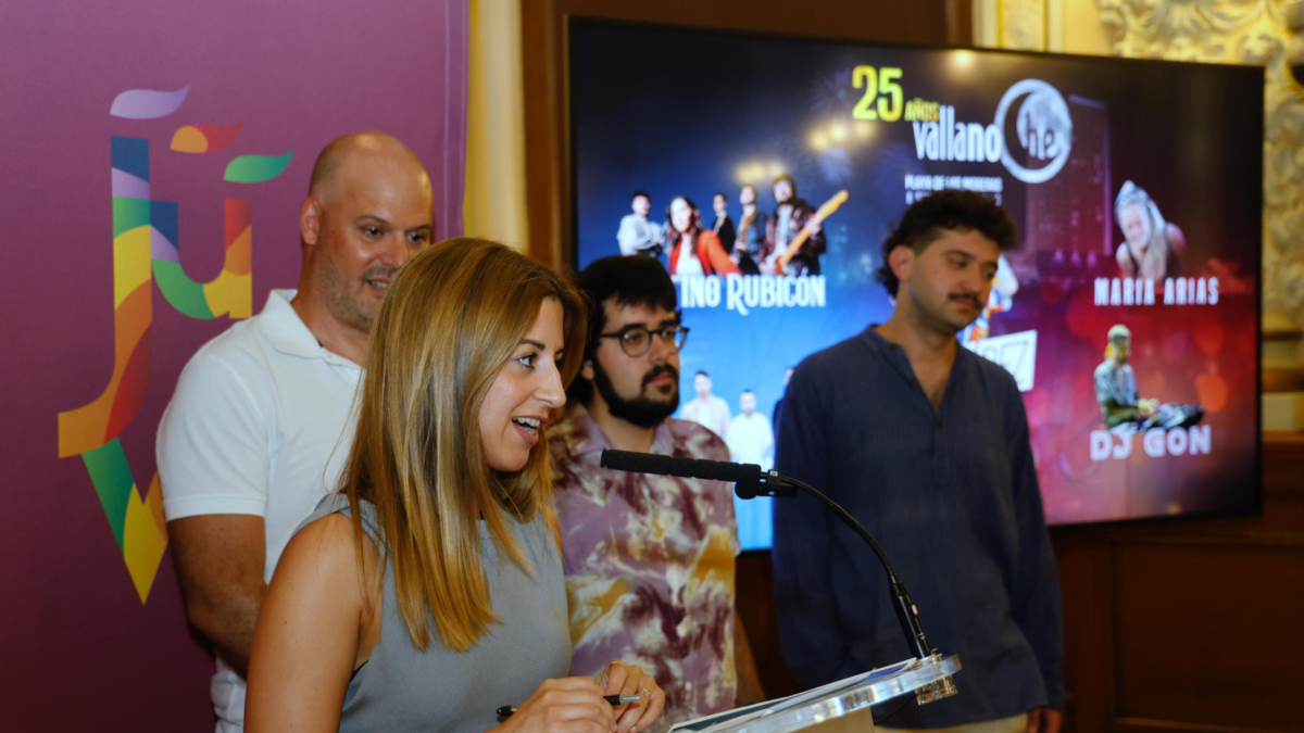 Carolina del Bosque, concejala de Juventud, durante la presentación de Vallanoche