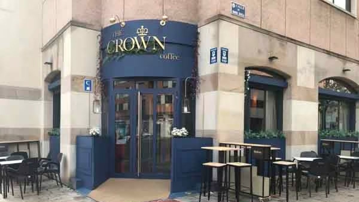 Exterior del bar Bar 'The Crown' en Valladolid donde ocurrió el robo