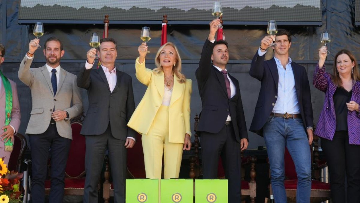 Imagen del pregón de la Fiesta de la Vendimia en Rueda a cargo de Carmen Lomana