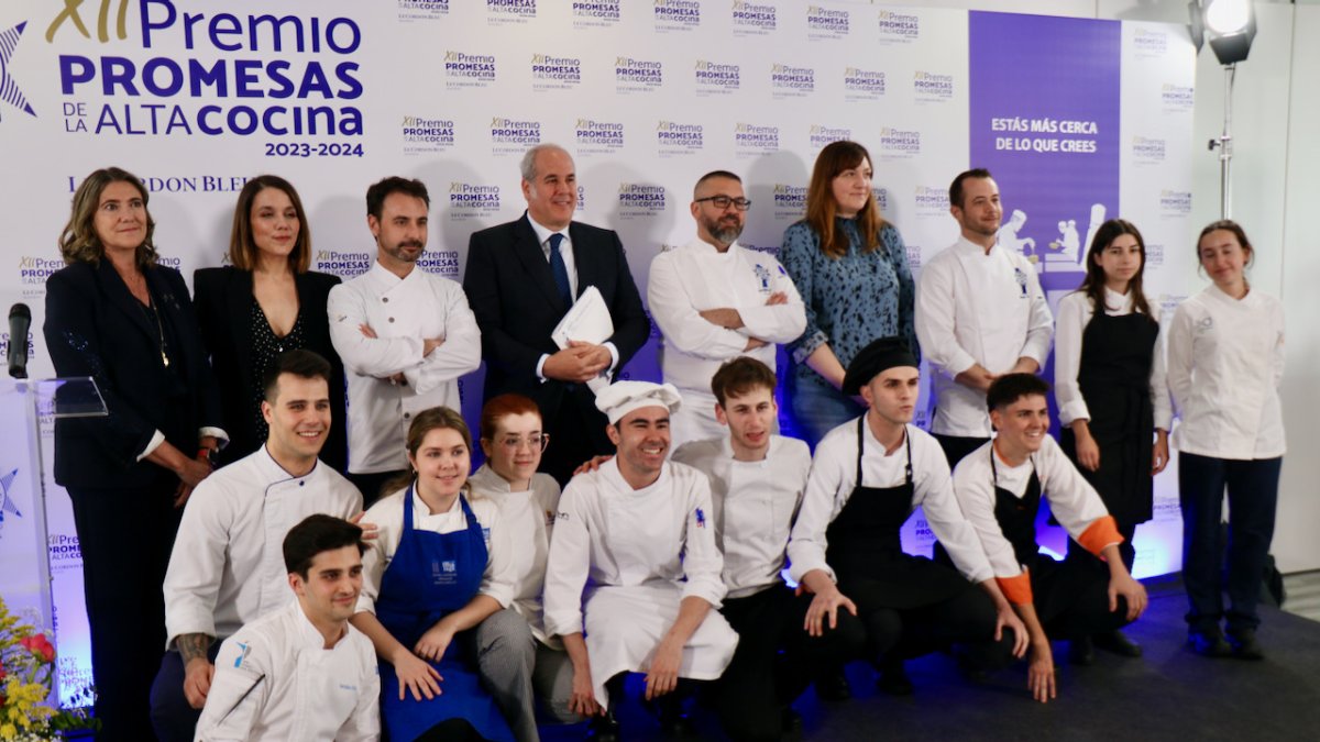 Jurado y finalistas de la anterior edición, XII Premio Promesas de la alta cocina de Le Cordon Bleu Madrid.