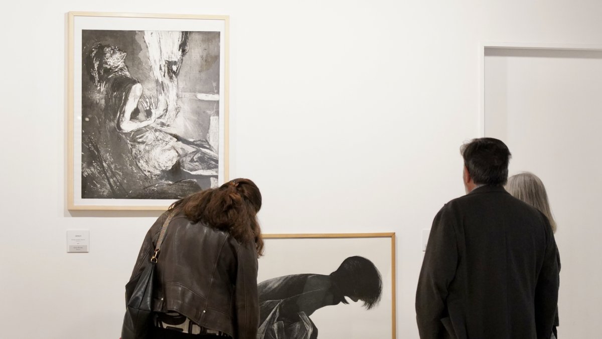 Exposición de las obras de la IX Bienal Internacional de Grabado Aguafuerte.
