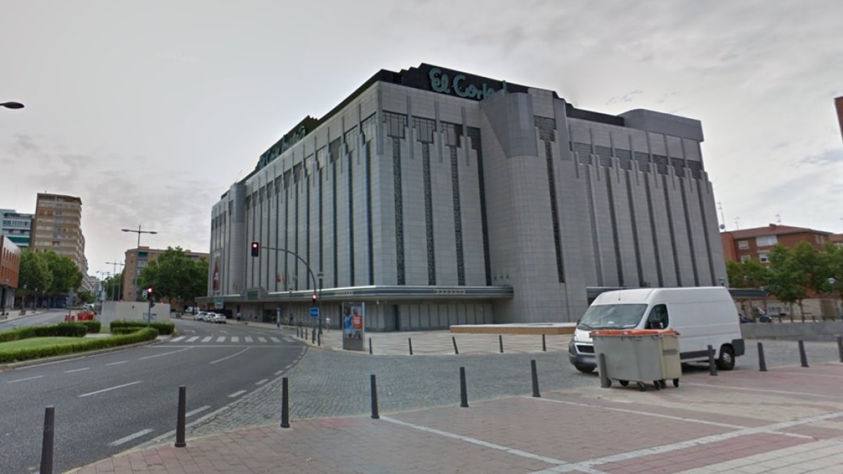 Una imagen de las inmediaciones del Corte Inglés, donde se ha producido el accidente