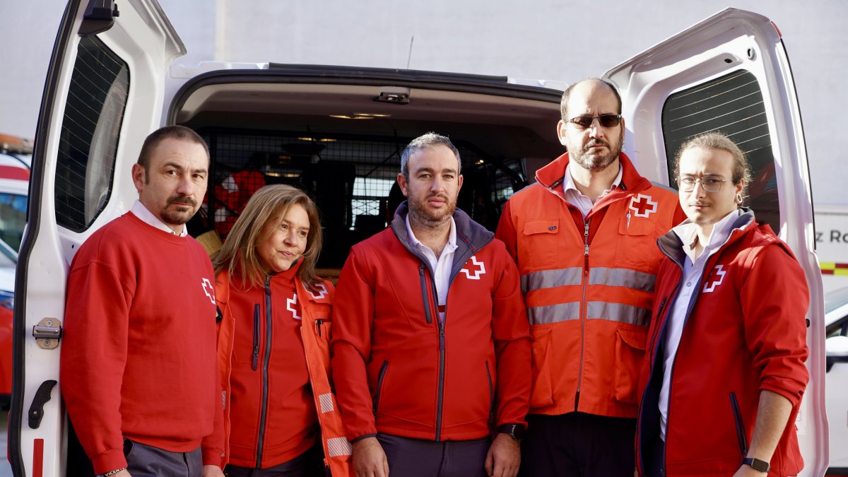 Los cinco voluntarios de Cruz Roja Valladolid que parten a Valencia para ayudar a los afectados por la DANA