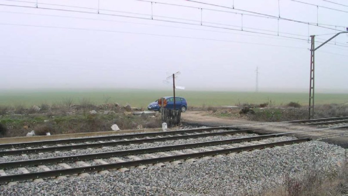 Paso a nivel de Matapozuelos.