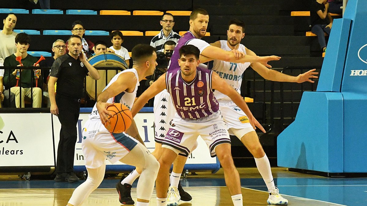 Una imagen del Menorca-UEMC Real Valladolid Baloncesto jugado en Mahón.