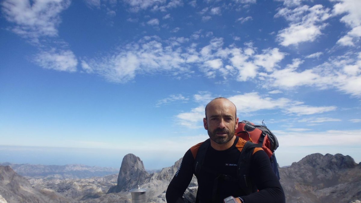 Israel Martínez,  propietario del rocódromo Geko Aventura.
