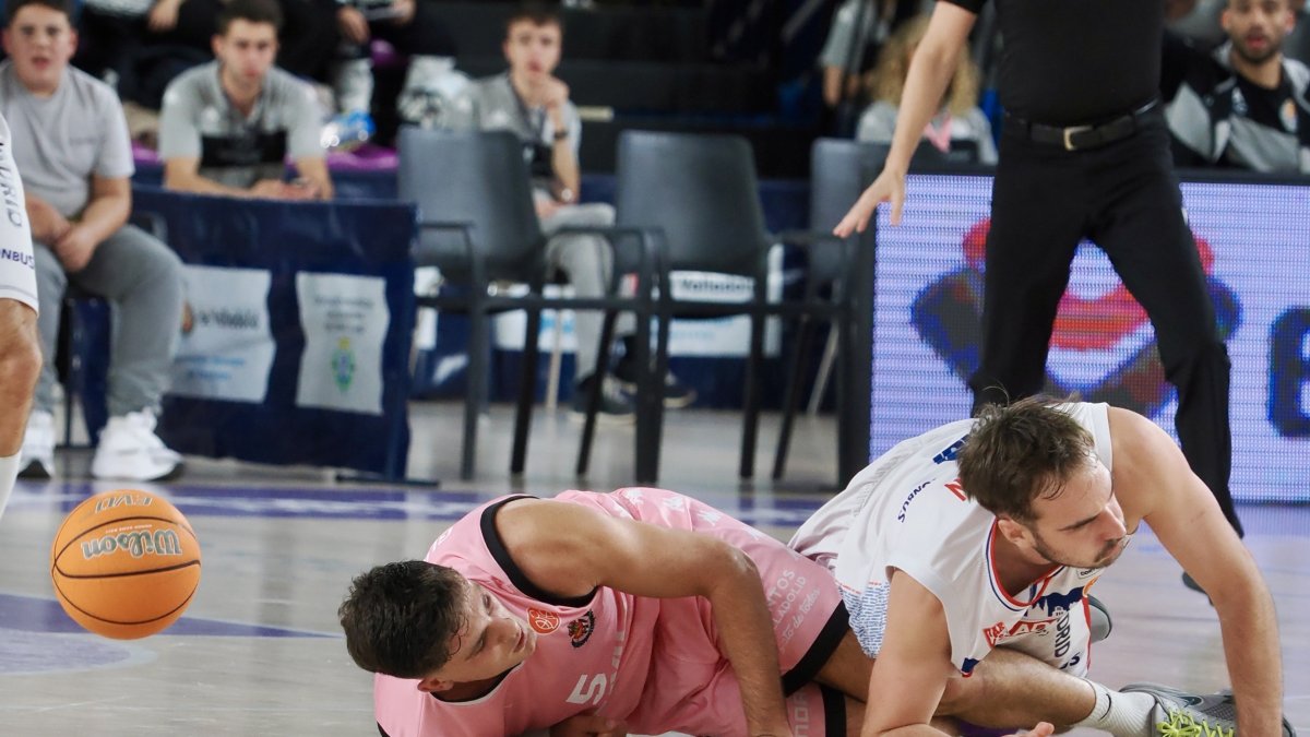 Imagen del UEMC RVB-Obradoiro jugado en la quinta jornada.