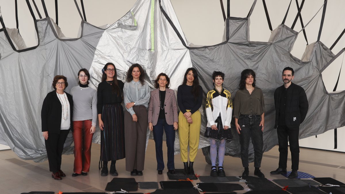 Belén Rodríguez y Laura Fernández, sexta y séptima empezando por la izquierda.