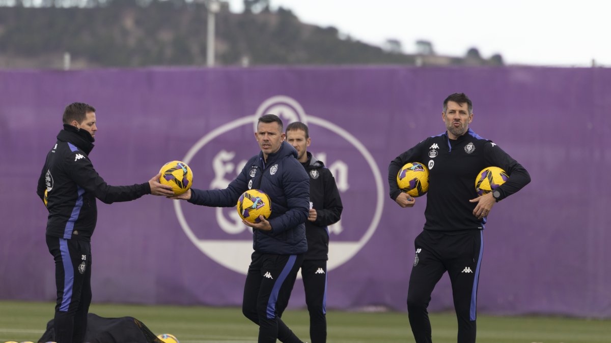Filippini, Speranza y Pezzolano durante el entrenamiento
