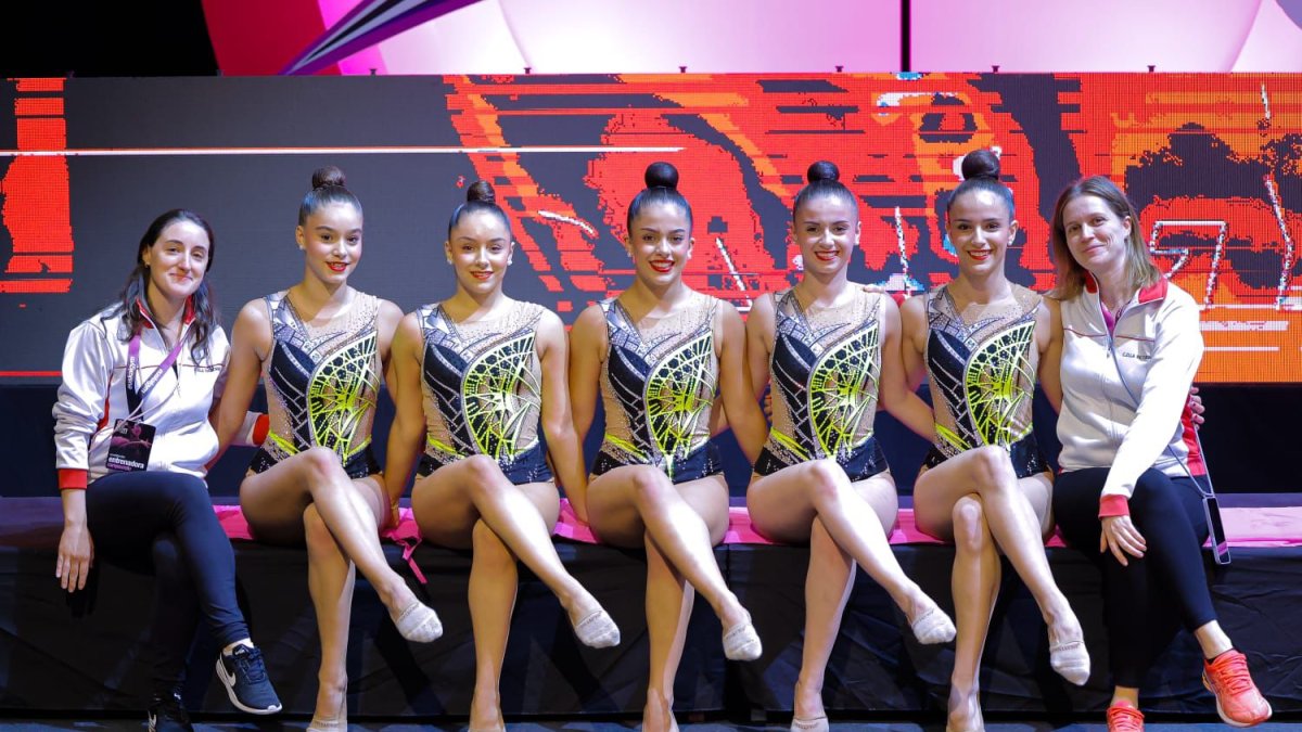 Fotografía de las integrantes del equipo sénior del CD La Victoria