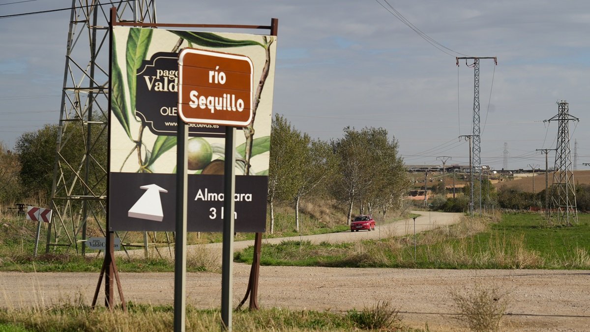 Camino agrícola que se propuso acondicionar como conexión entre la N-601 y la VA-913.