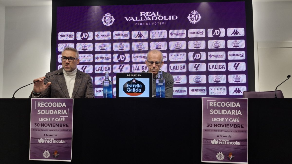 Jorge Santiago y Chus Landáburu, durante la presentación de la iniciativa.