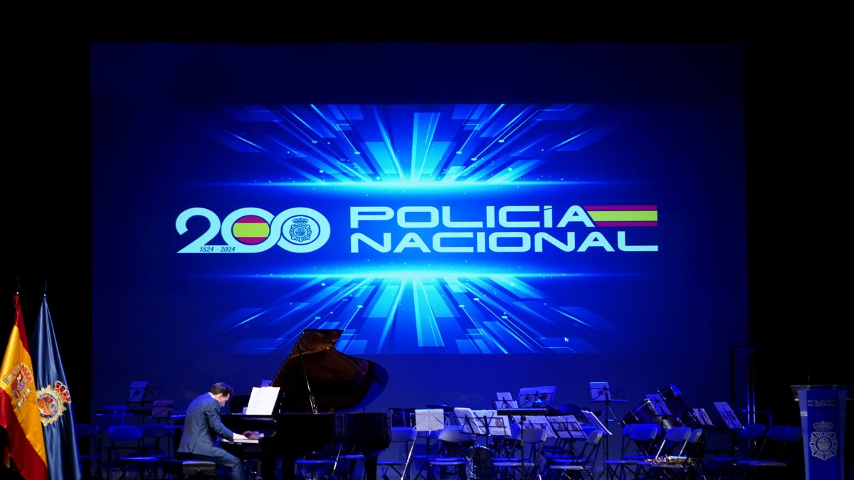 Concierto solidario de Navidad de la Policía Nacional a favor de los afectados por la DANA