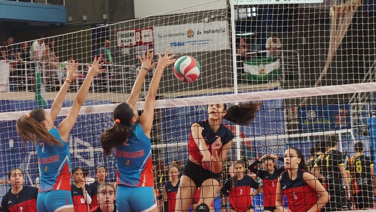 Alba Vicente Stepancikova con la selección de Castilla y León.