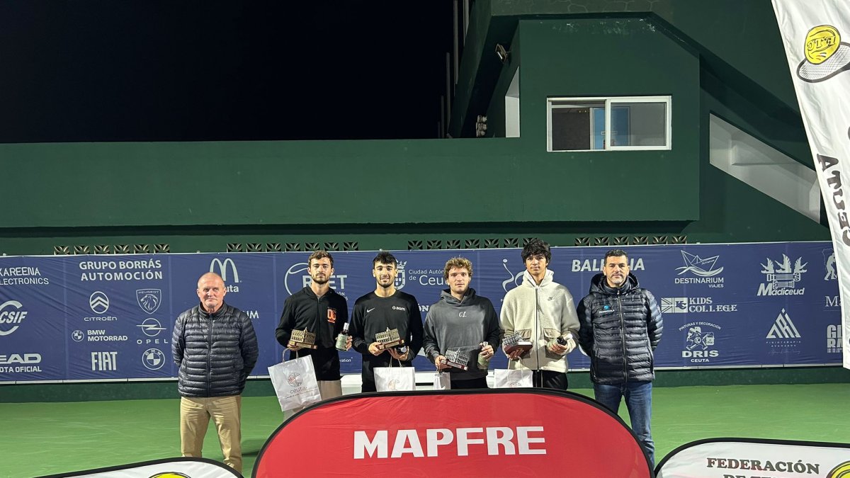 Mario González y Carlos Divar en el torneo ITF Ceuta .