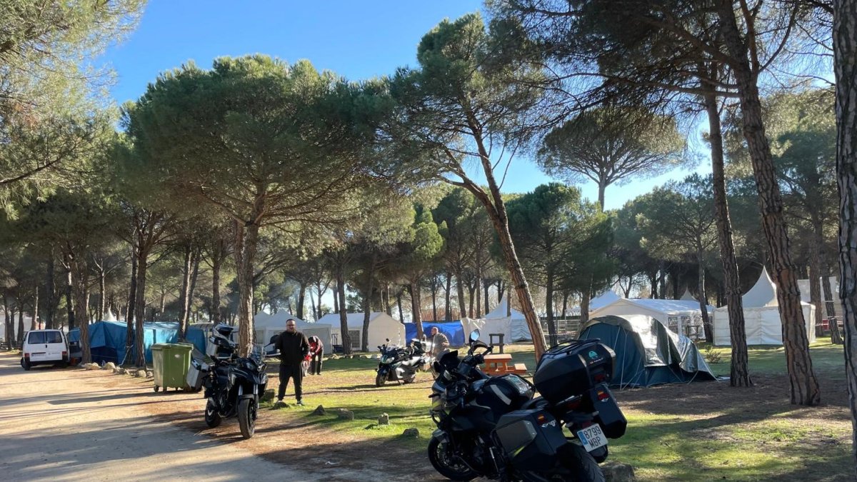 Primeros acampados en Tordesillas para la concentración de Motauros