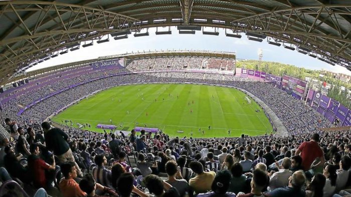Aspecto del estadio Zorrilla durante un Real Valladolid-Real Madrid.