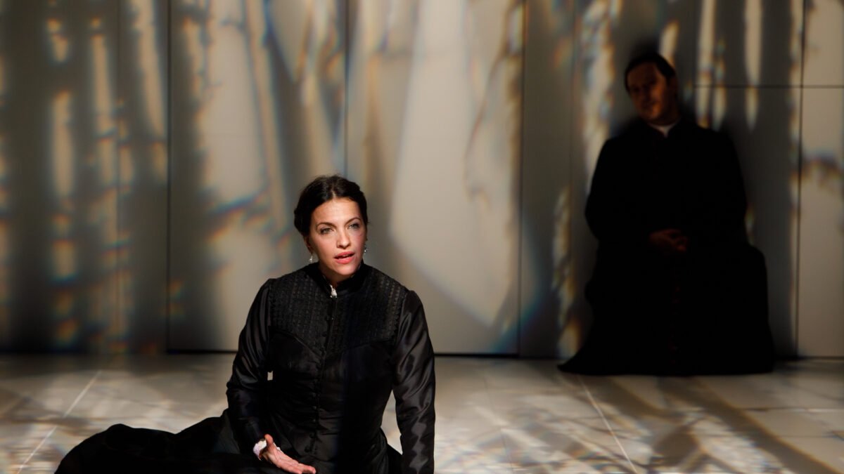 Ana Ruiz como la Ana Ozores de Leopoldo Alas ‘Clarín’.