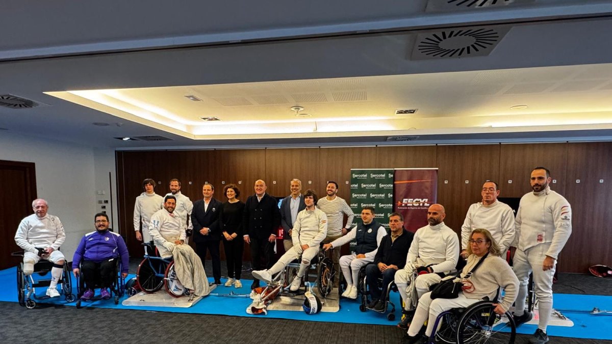 Visita institucional al Campeonato de España de esgrima en silla de ruedas celebrado en el Hotel Sercotel de Valladolid.