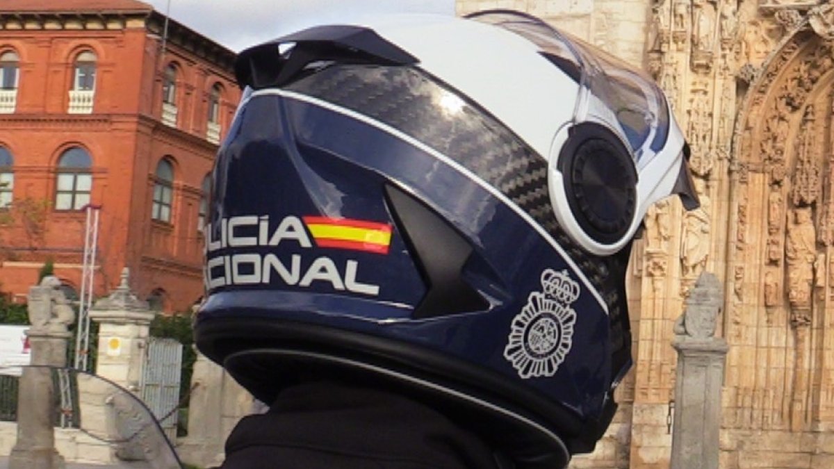 Imagen de archivo de un agente de la Policía Nacional de Valladolid.