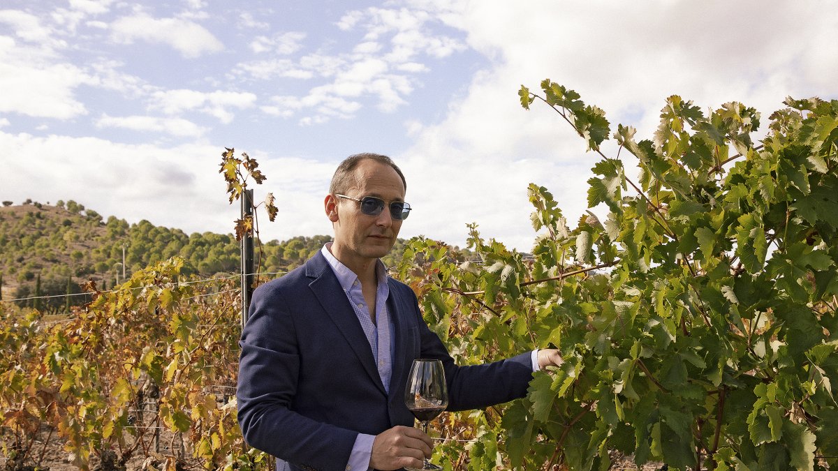 Antonio Nieto, enólogo de esta bodega que fue adquirida en 2019 por la familia Martín Rodríguez .
