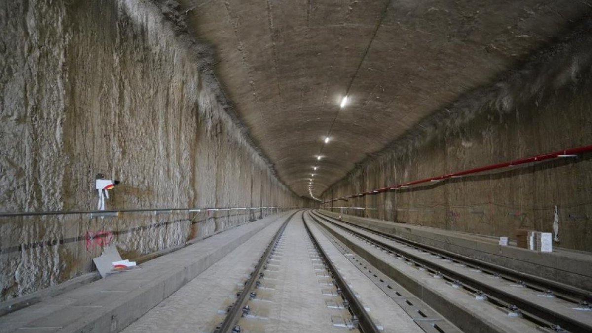 El túnel del Cerro del San Cristóbal de la variante de mercancías de Valladolid.