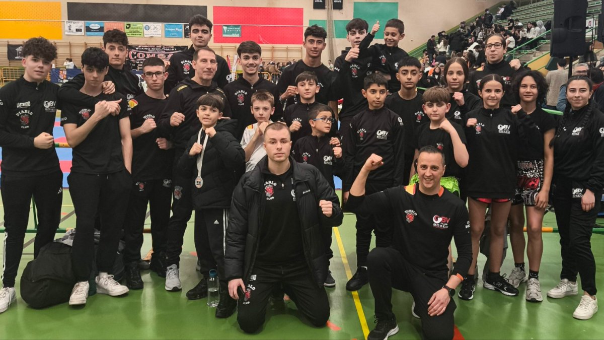 El Club Kickboxing Diablo-CBV celebra sus medallas en el Campeonato de Castilla y León
