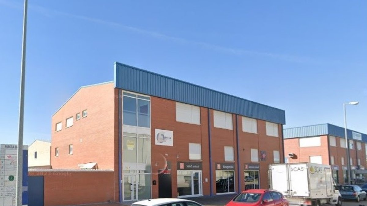 Nave del polígono de La Mora de La Cistérniga que ocupaba la empresa Eoditec.
