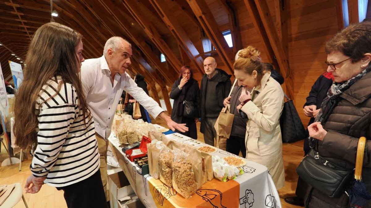 Asistentes a la Feria de Alimentos de Valladolid.