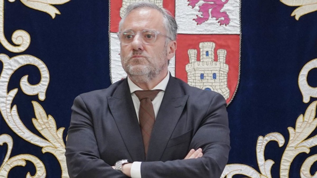 El presidente de las Cortes, Carlos Pollán, preside la reunión del Patronato de la Fundación de Castilla y Leó