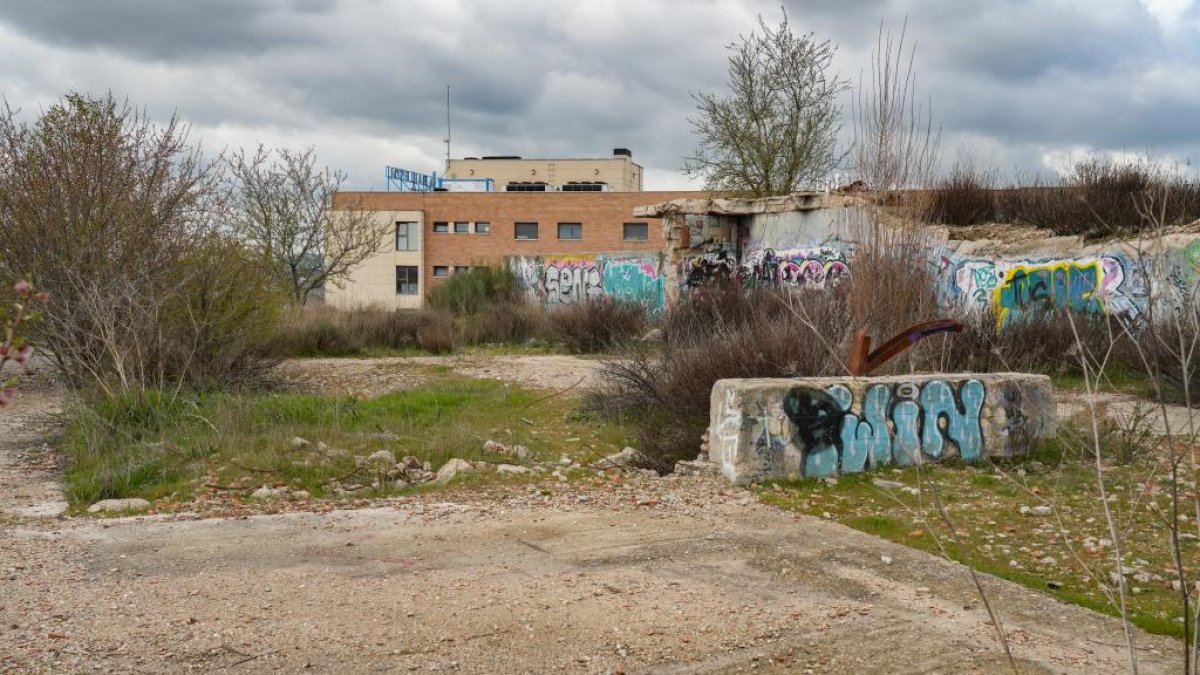 Terrenos en los que ubicaba el chalé derribado de Antonio Alfonso en Parquesol.