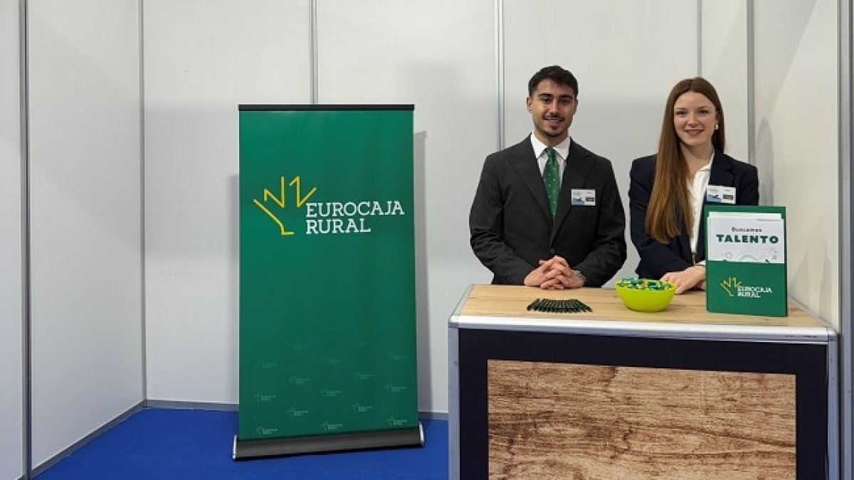 Stand en el Foro de Empleo FIBEST