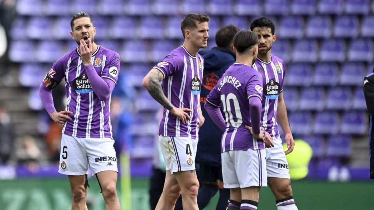 Javi Sánchez, Nikitscher, Iván Sánchez y Cömert, tras el partido contra el Celta.