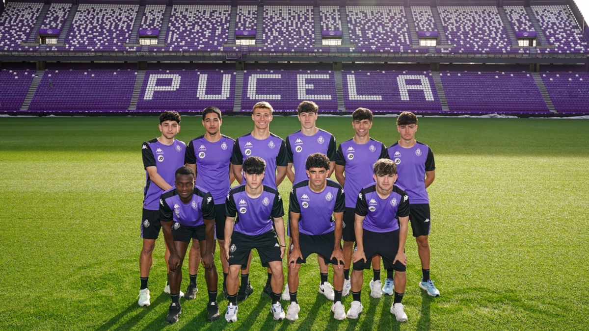 Arco, Platero, Aranda, Rulo, Yago S.M., César Porras, Alani, Pascu, Hugo Calvo y Dani Garrido renuevan con el Real Valladolid.