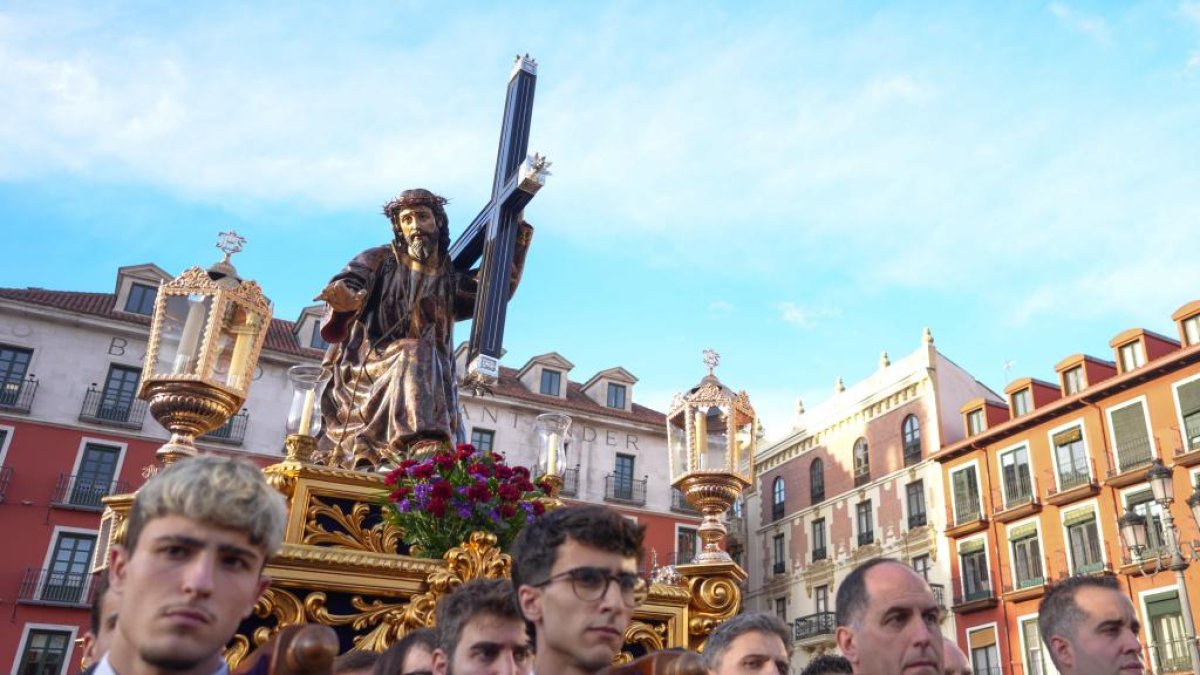 Traslado a la catedral de Jesús Nazareno desde su sede