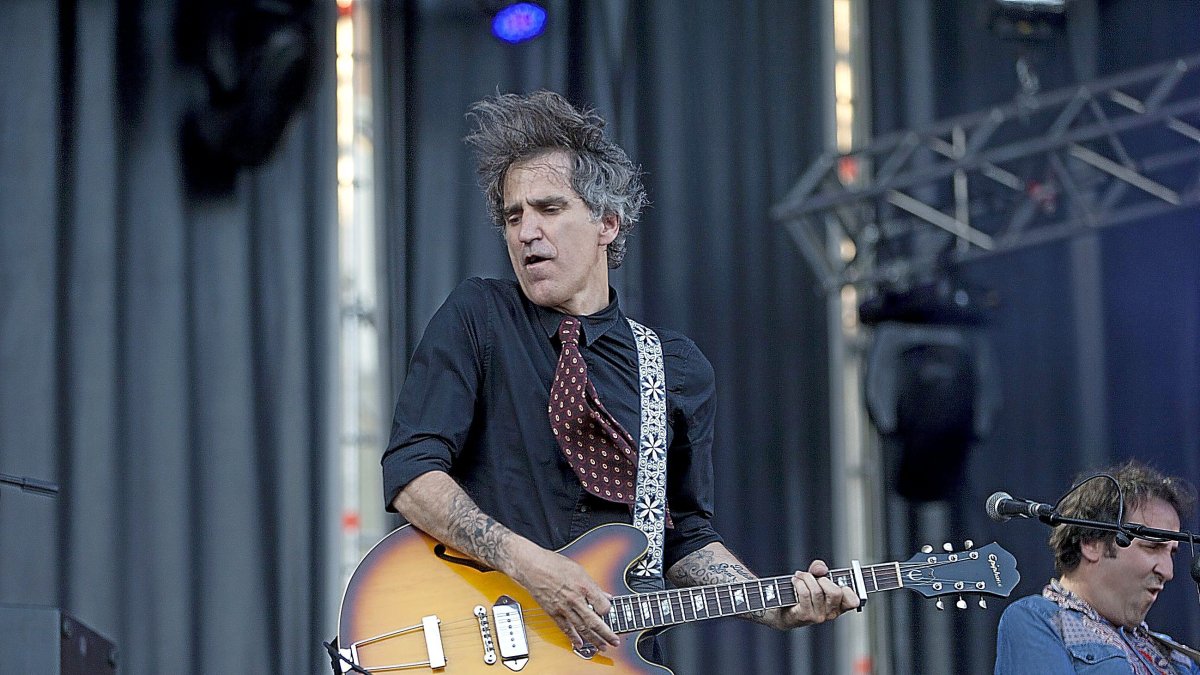 Mikel Erentxun en el Vive Latino