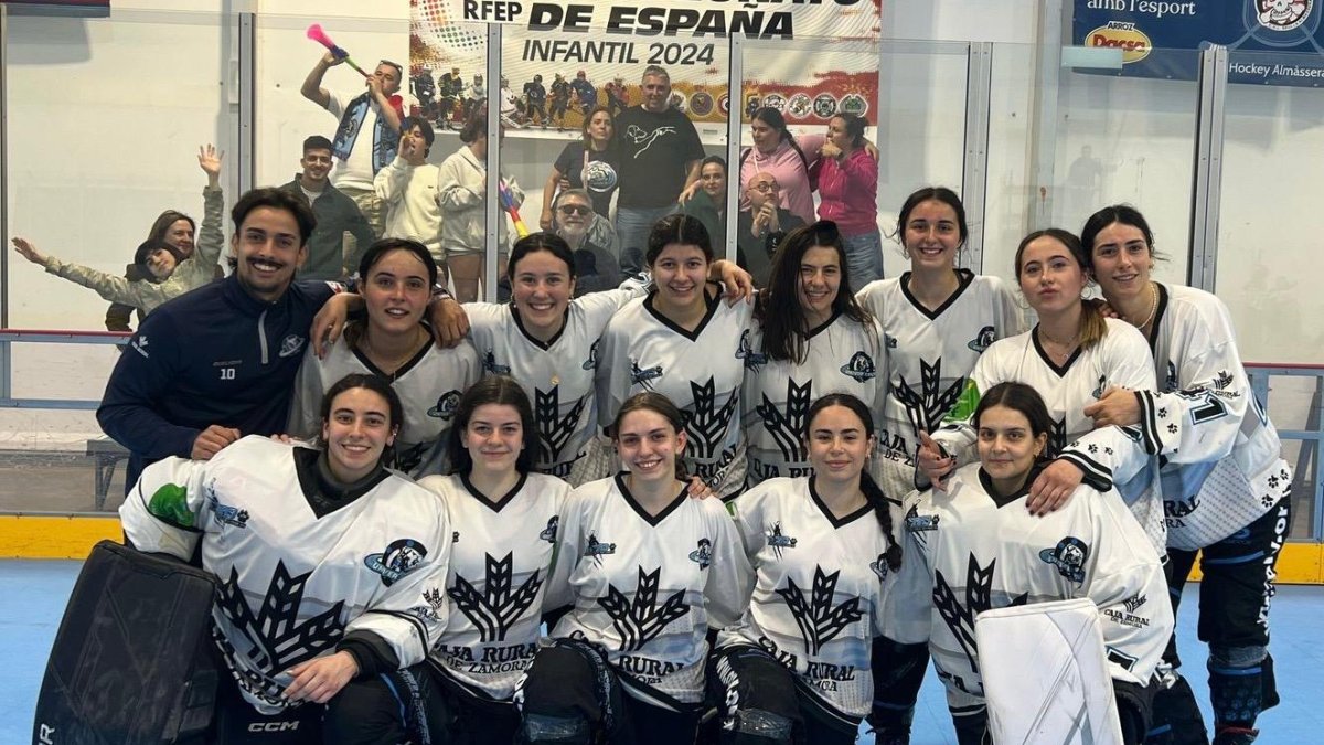 CPLV Panteras, tras lograr su clasificación en Valencia.
