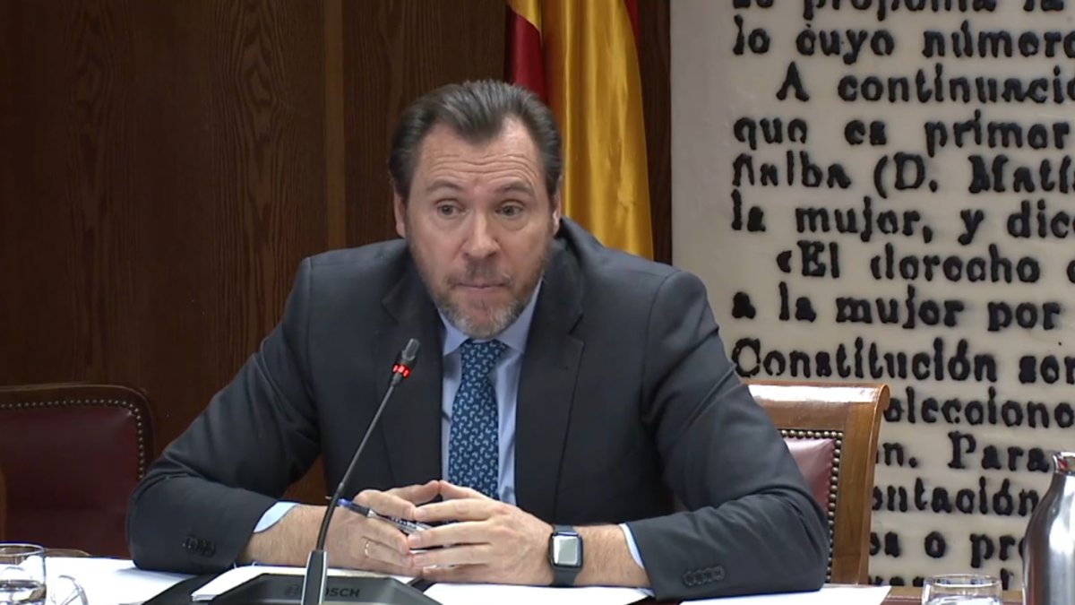 Puente, durante su comparecencia ante la comisión.