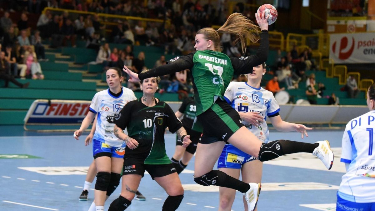 Polina Gorbatsjova, nueva jugadora del Aula.