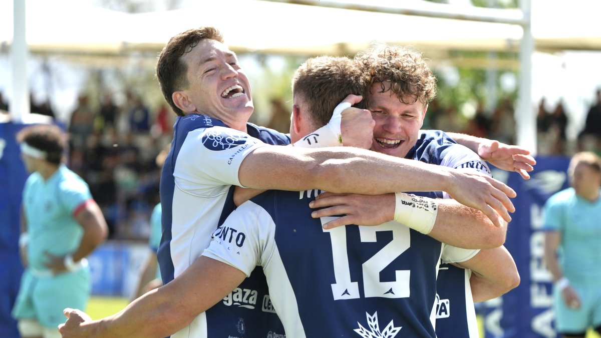 El VRAC celebra un ensayo en su partido ante Barça Rugby en Pepe Rojo.