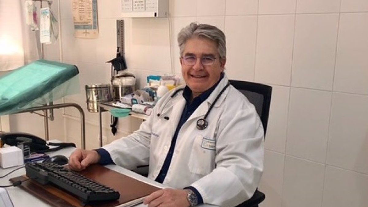 El enfermero de La Seca, Juan Luis Badallo, galardonado con el reconocimiento de 'Enfermero destacado del Año 2025'